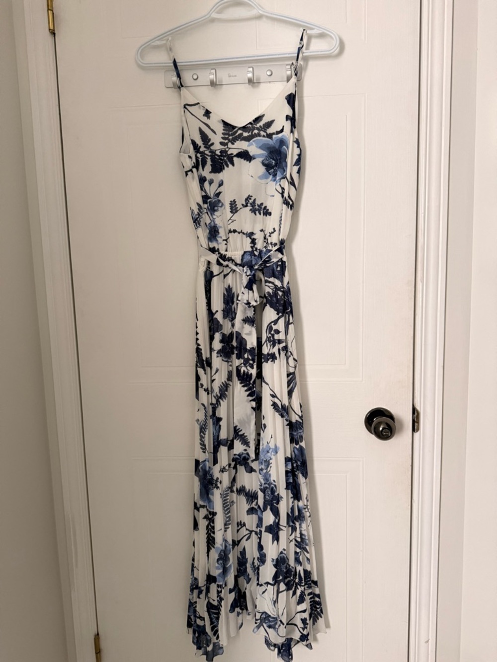 Suzy Shier White Maxi Dress with Blue Floral Print